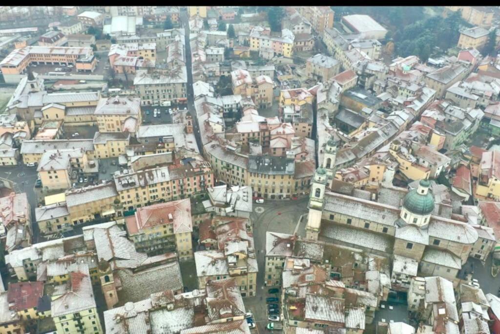 La Casa Di Mik Apartment Ovada Bagian luar foto